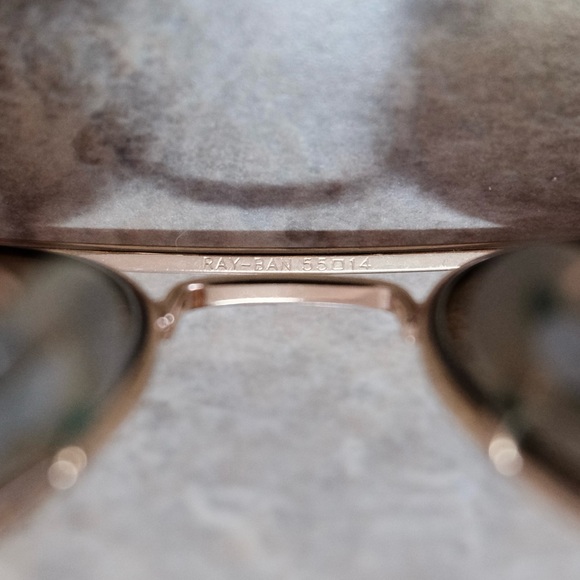 Ray-Ban Aviators - Picture 5 of 8